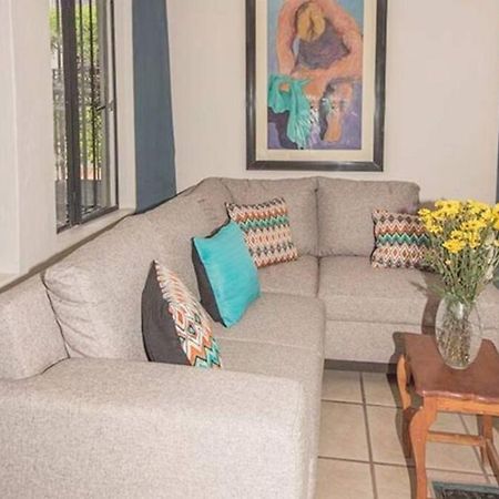 Enjoy Ac In Our Guest Room At Inn Ajijic Esterno foto